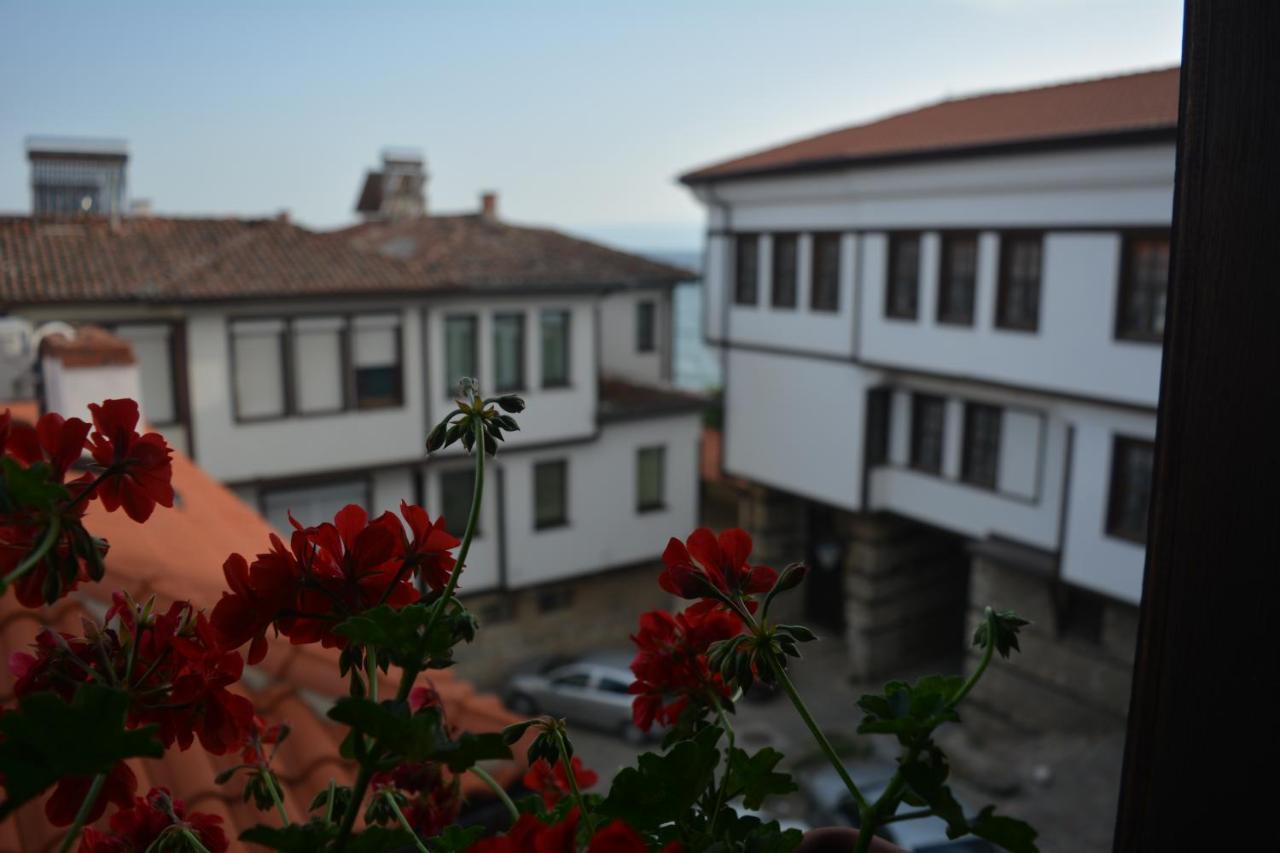 Patche Residence - A Wine Cellar Hideaway In The Historic Home Of Revolutionary Metodi Patche Ohri Dış mekan fotoğraf